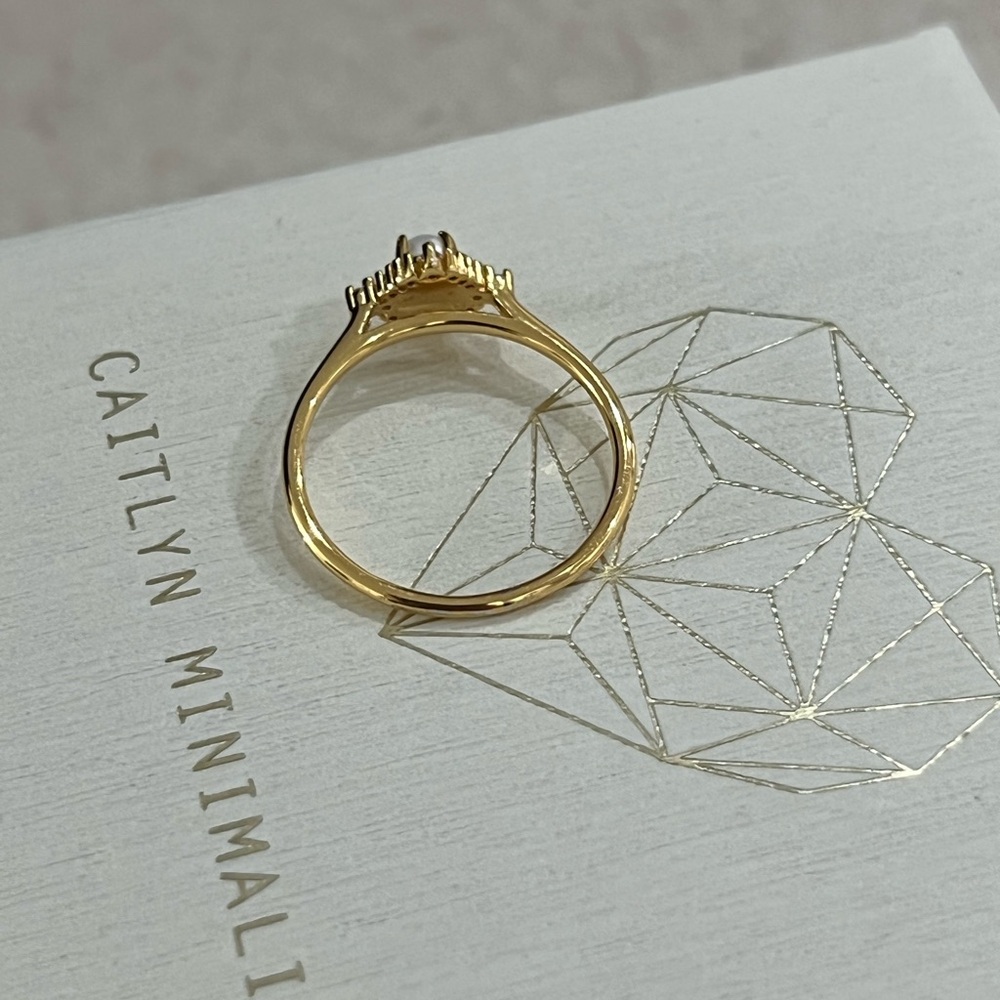 Dainty 18K Gold Pearl Ring with Diamond Accents - Picture 5 of 10